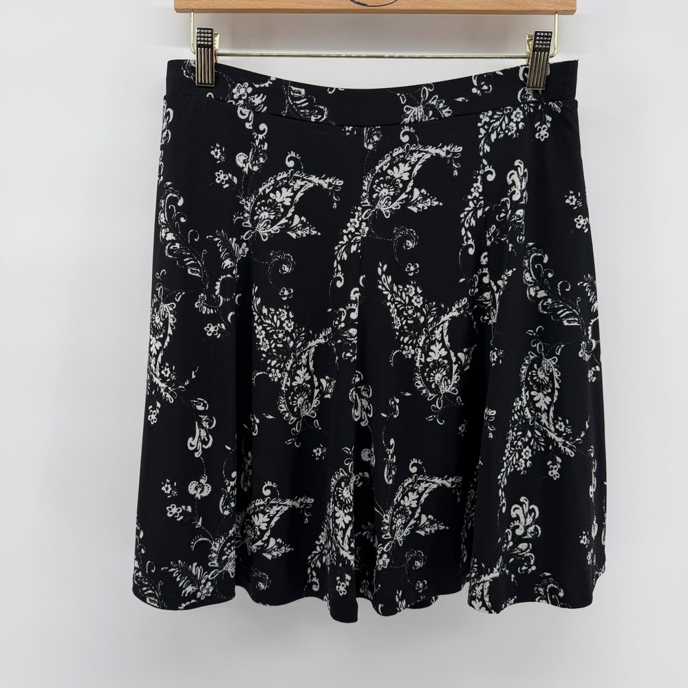 Susan Graver Womens Black White Paisley Skort Size S Stretch Knit Active Skirt
